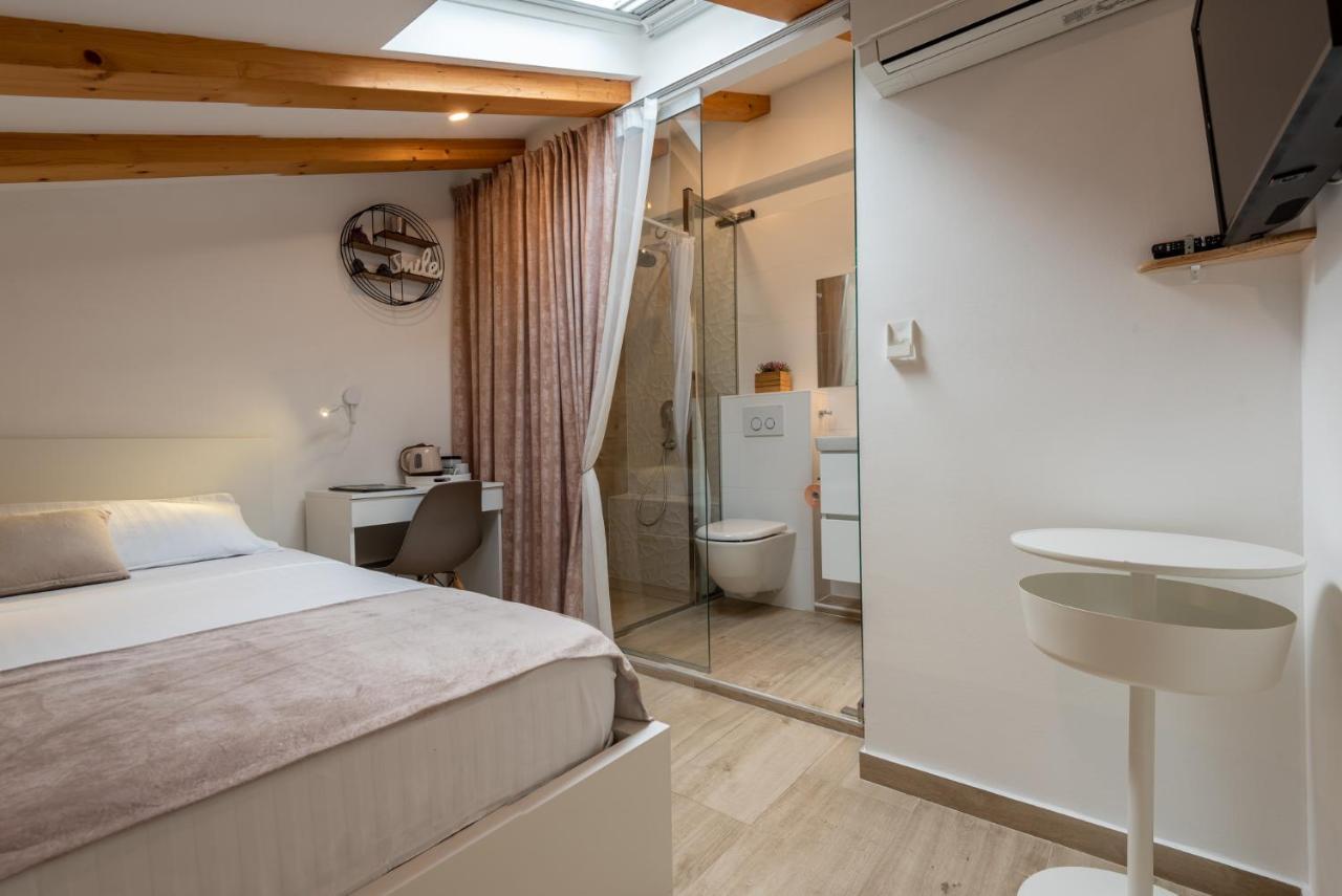 Lighthouse Central Apartments Omiš Zewnętrze zdjęcie