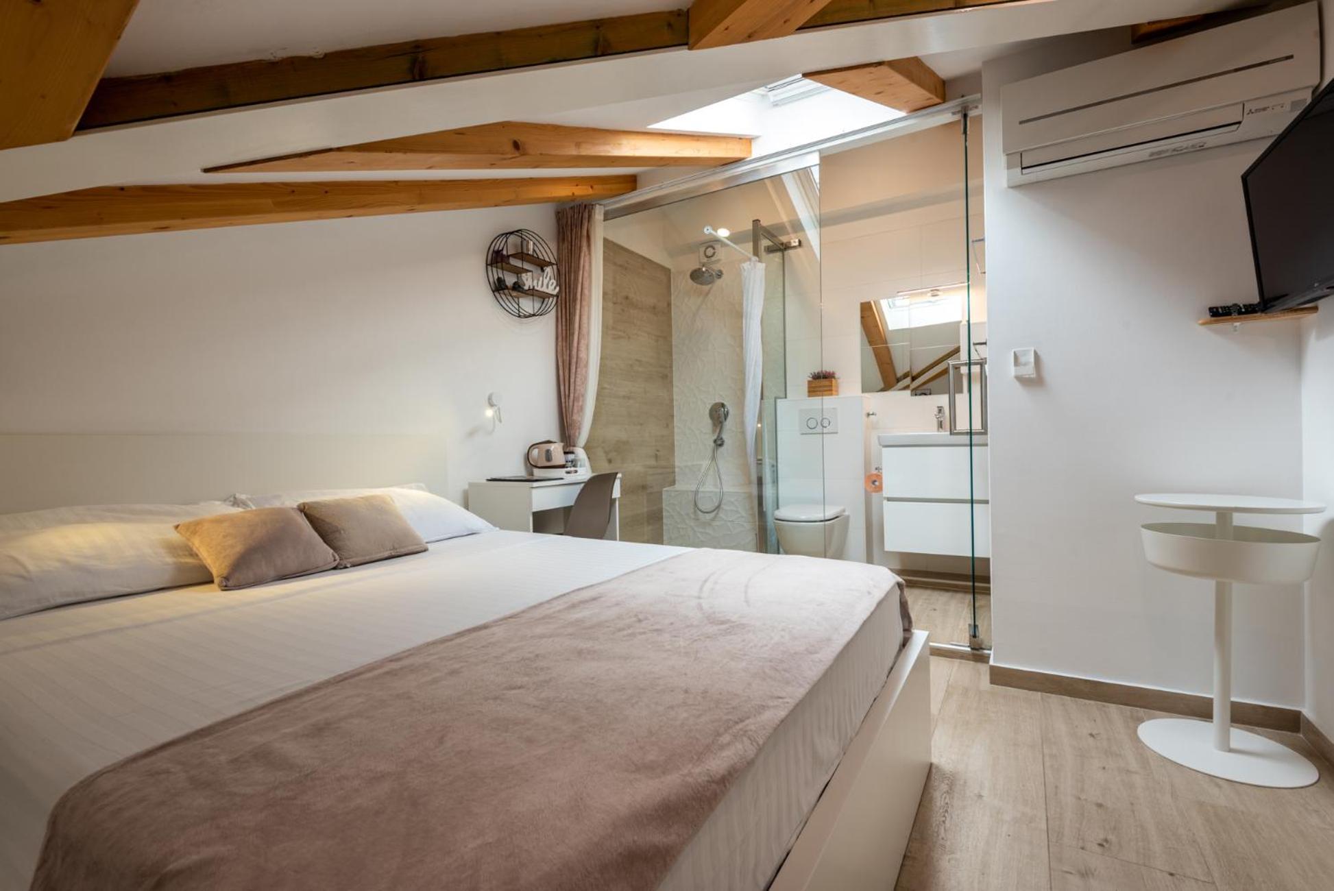 Lighthouse Central Apartments Omiš Zewnętrze zdjęcie