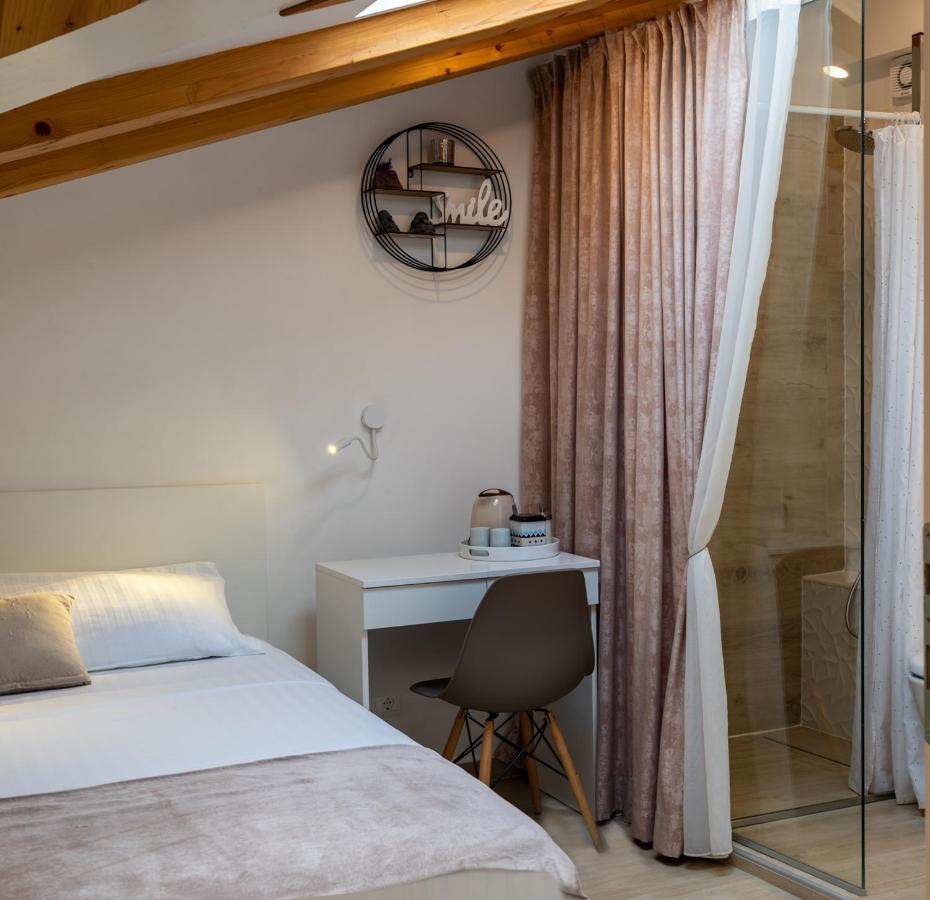 Lighthouse Central Apartments Omiš Zewnętrze zdjęcie